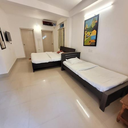 Hilltop Lodge Guwahati Oda fotoğraf
