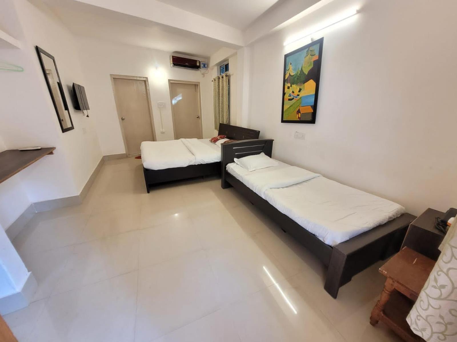 Hilltop Lodge Guwahati Oda fotoğraf