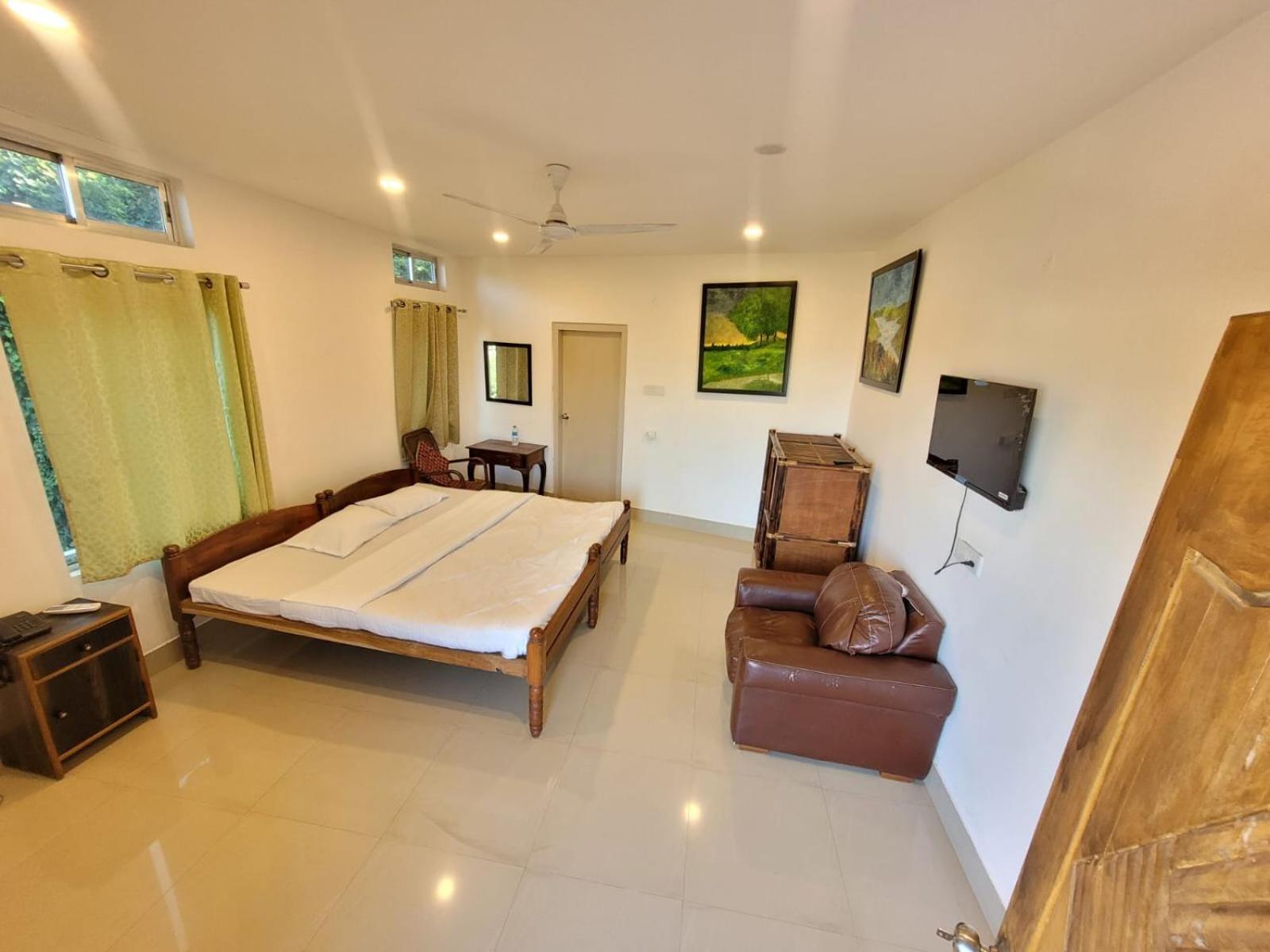 Hilltop Lodge Guwahati Dış mekan fotoğraf