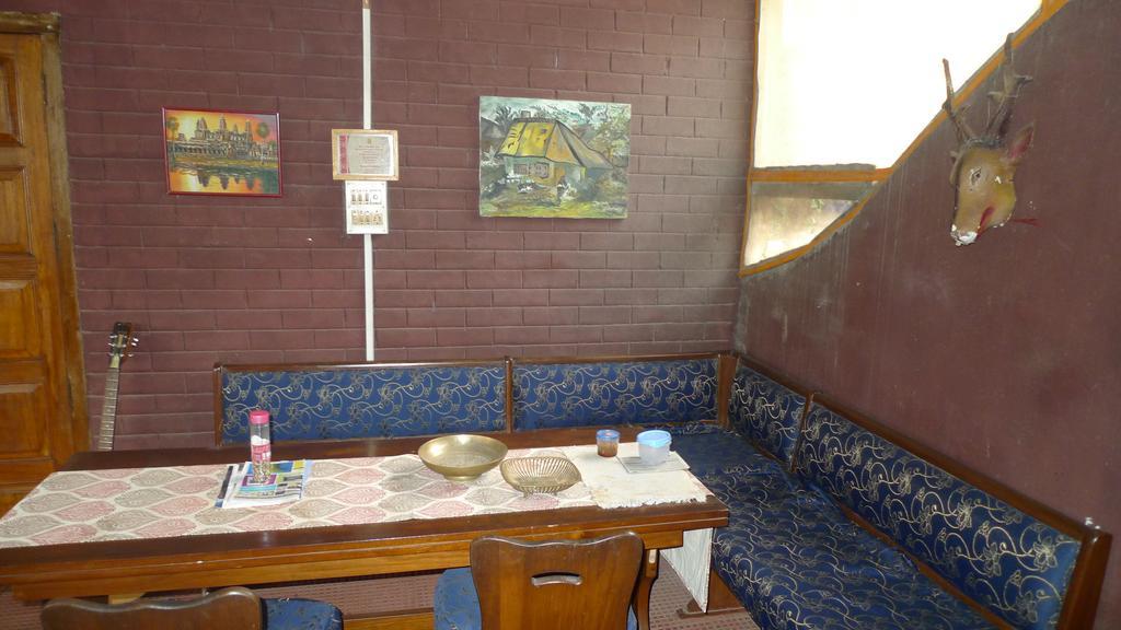 Hilltop Lodge Guwahati Dış mekan fotoğraf