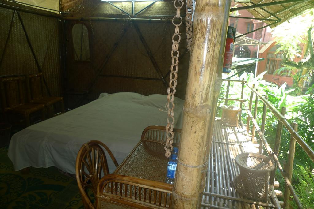 Hilltop Lodge Guwahati Dış mekan fotoğraf