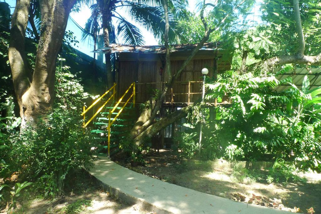 Hilltop Lodge Guwahati Dış mekan fotoğraf