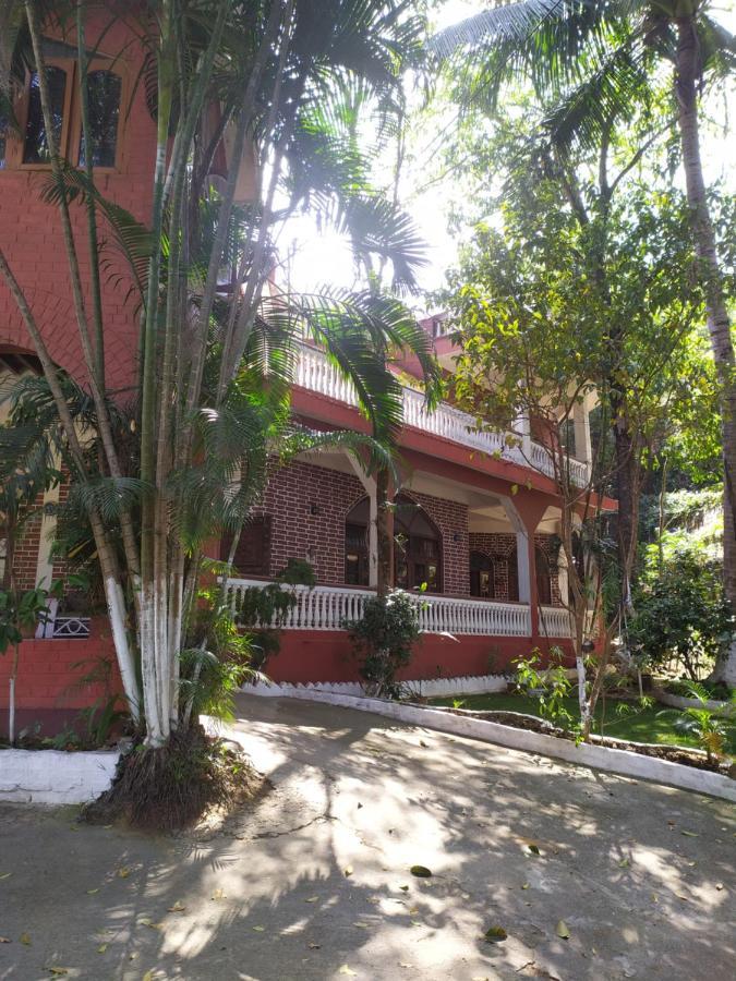 Hilltop Lodge Guwahati Dış mekan fotoğraf